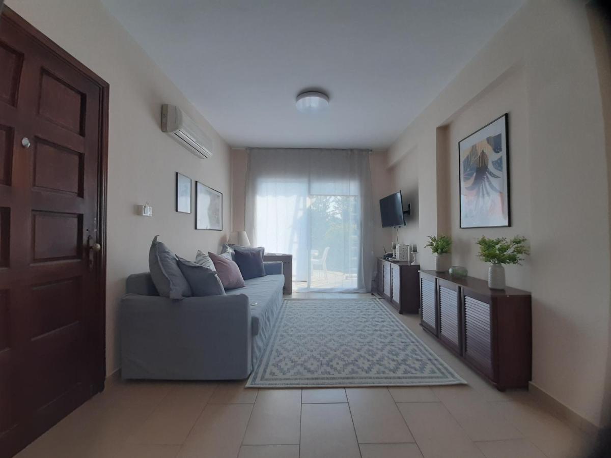Maya*S Comfortable Apartment! Paphos Bagian luar foto